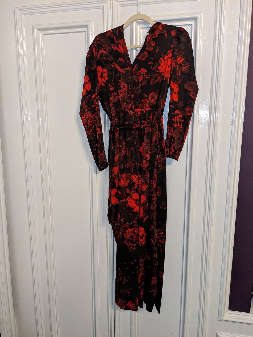 H&M Red & Black Floral Long Sleeve Jumpsuit Romper Size 4 Elegant Goth Chic
